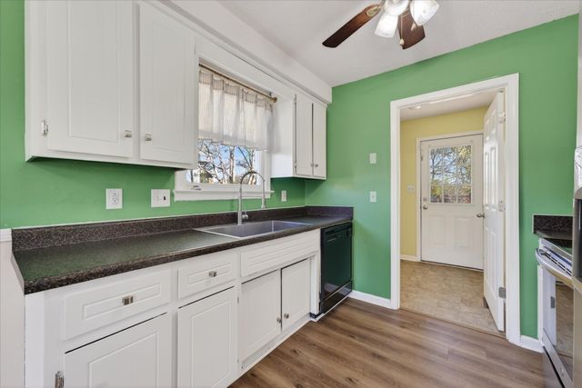 759 Needmore Rd, Clarksville, TN 37040