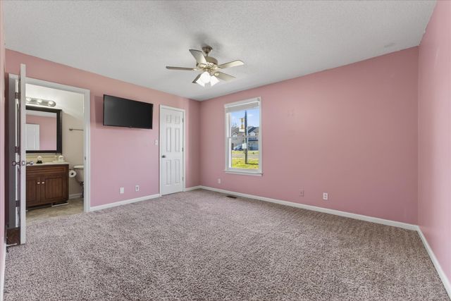 759 Needmore Rd, Clarksville, TN 37040