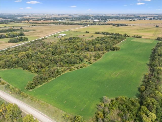 Indian Boundry Road, Center Point, IA 52213