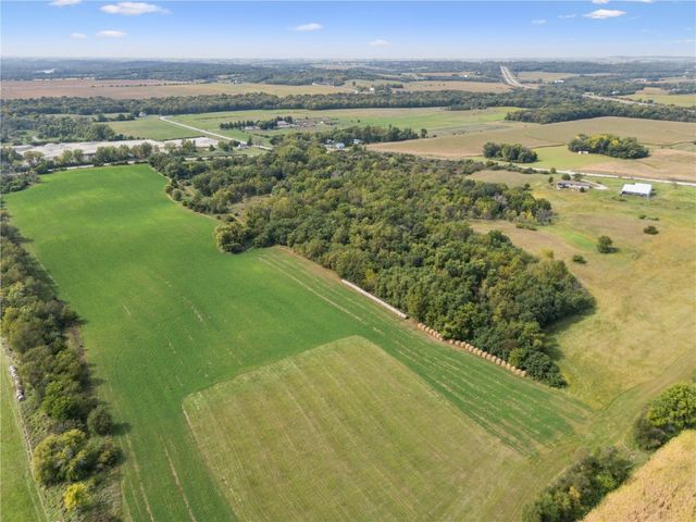 Indian Boundry Road, Center Point, IA 52213