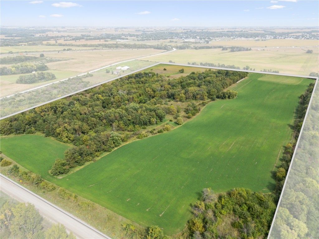 Indian Boundry Road, Center Point, IA 52213