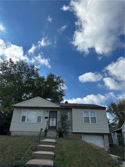 4016 Askew Avenue, Kansas City, MO 64130