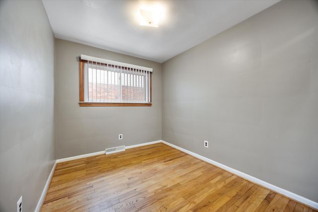 3935 Campbell Street, Dearborn Heights, MI 48125