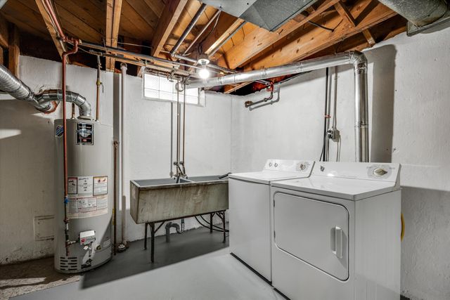 3935 Campbell Street, Dearborn Heights, MI 48125