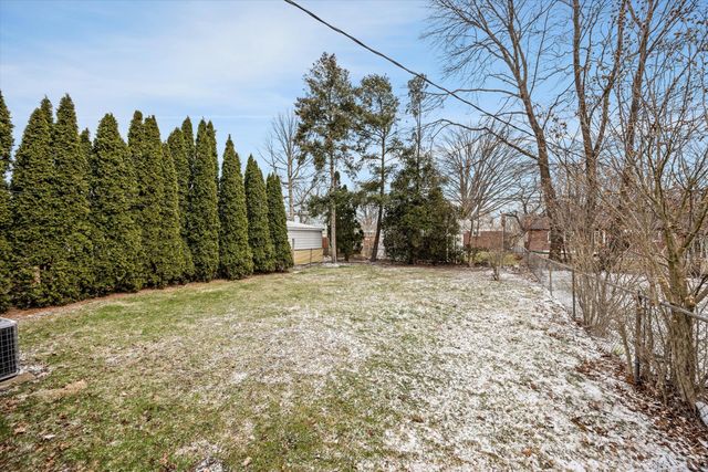 3935 Campbell Street, Dearborn Heights, MI 48125