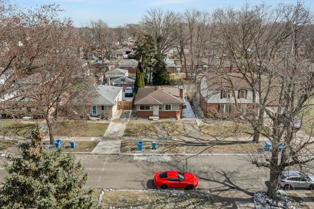 3935 Campbell Street, Dearborn Heights, MI 48125