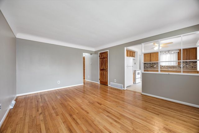 3935 Campbell Street, Dearborn Heights, MI 48125