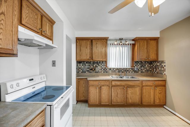 3935 Campbell Street, Dearborn Heights, MI 48125