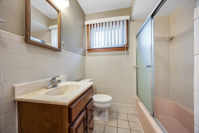 3935 Campbell Street, Dearborn Heights, MI 48125