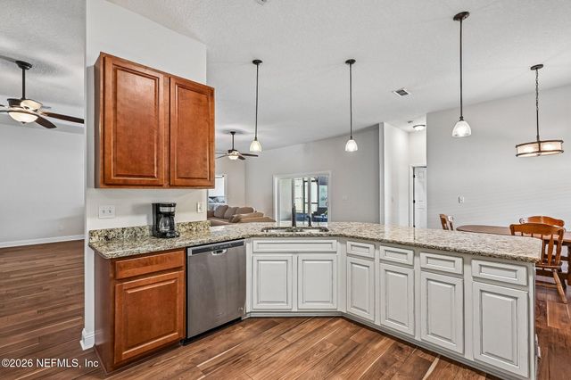 2554 ROYAL POINTE Drive, Green Cove Springs, FL 32043