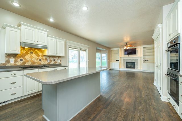 315 Turnberry Drive, Norwalk, IA 50211