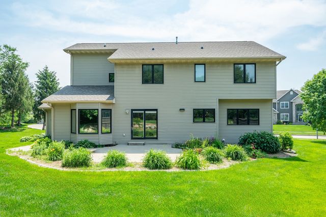 315 Turnberry Drive, Norwalk, IA 50211