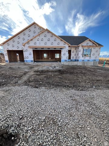 1154 E 160 N, Hyde Park, UT 84318