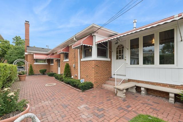 1036 N Oak Park Avenue, Oak Park, IL 60302