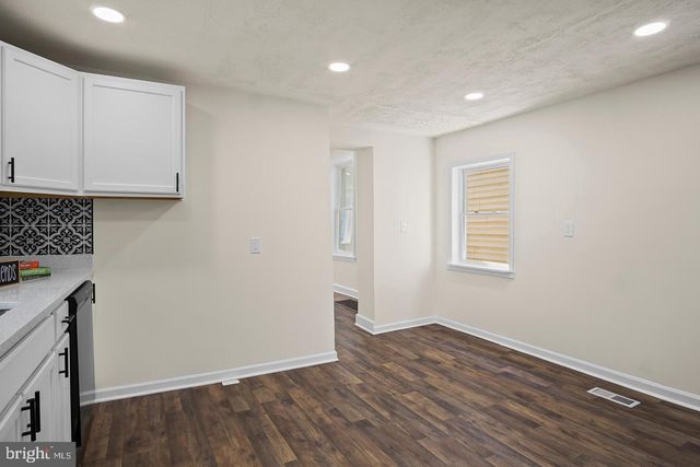 243 N LOCUST ST, Hagerstown, MD 21740