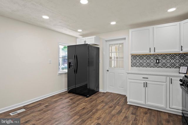 243 N LOCUST ST, Hagerstown, MD 21740