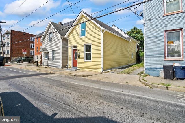 243 N LOCUST ST, Hagerstown, MD 21740