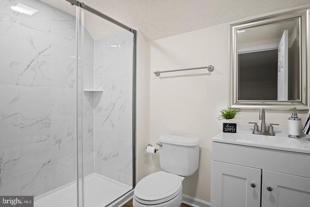 243 N LOCUST ST, Hagerstown, MD 21740