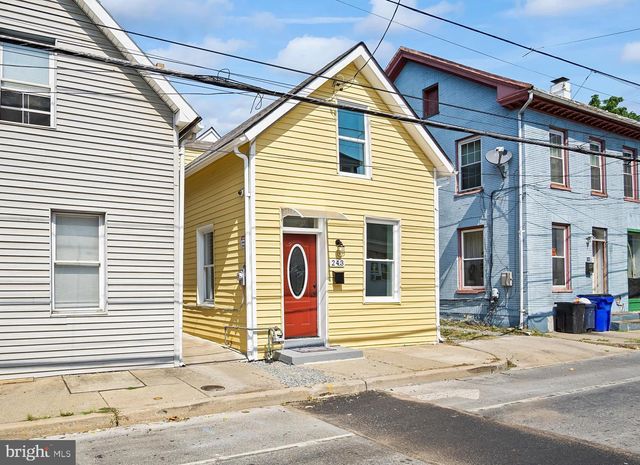 243 N LOCUST ST, Hagerstown, MD 21740