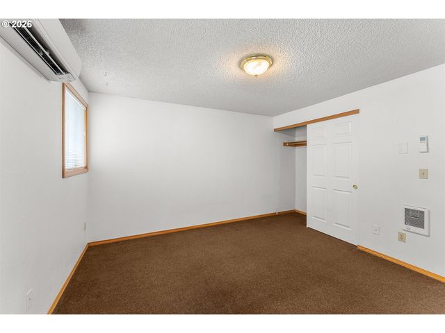 3305 E VITTORIA Way 6, Newberg, OR 97132