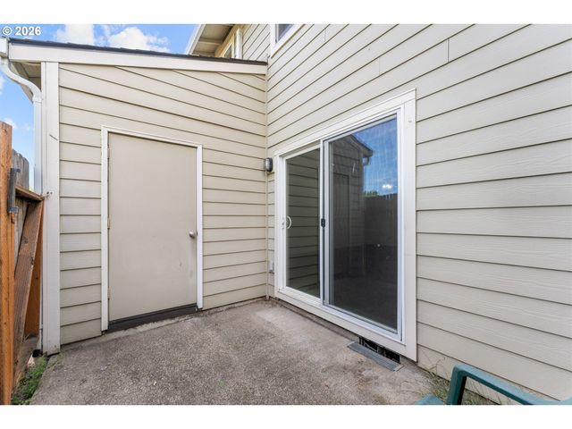 3305 E VITTORIA Way 6, Newberg, OR 97132