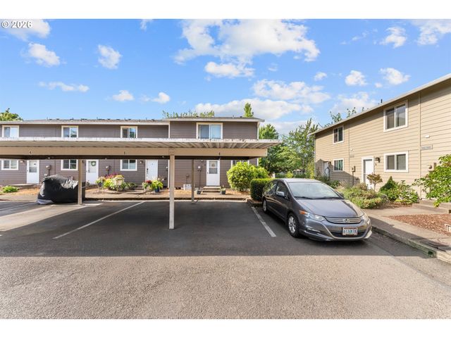 3305 E VITTORIA Way 6, Newberg, OR 97132