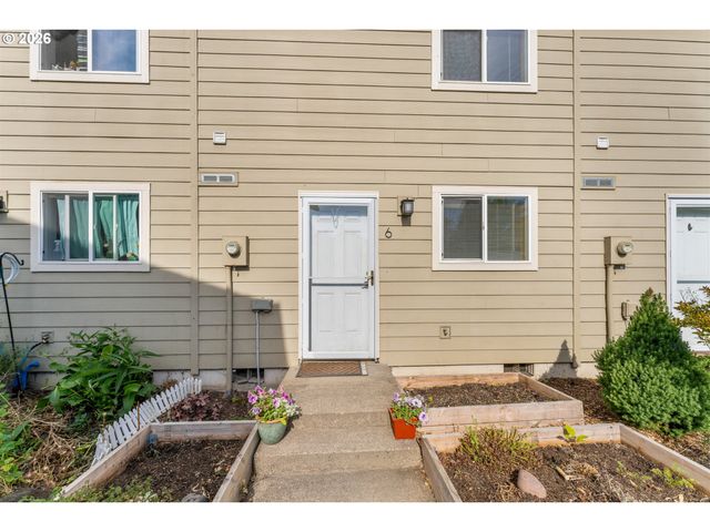 3305 E VITTORIA Way 6, Newberg, OR 97132