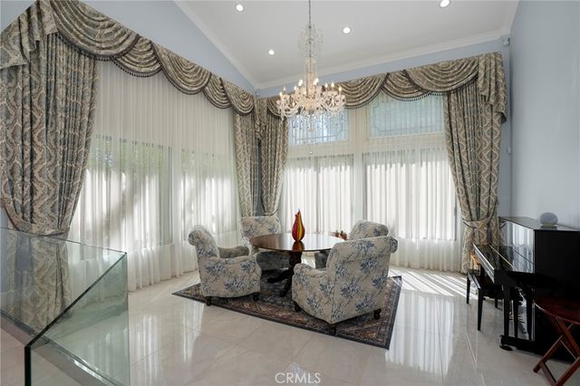 24523 Park Granada, Calabasas, CA 91302