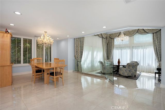 24523 Park Granada, Calabasas, CA 91302