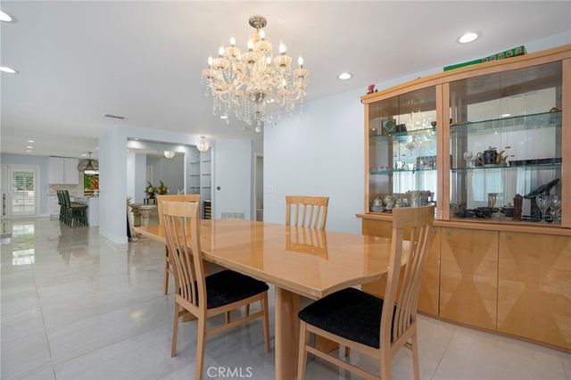 24523 Park Granada, Calabasas, CA 91302