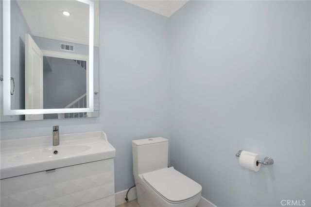 24523 Park Granada, Calabasas, CA 91302