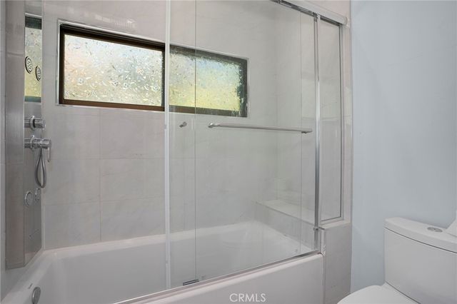 24523 Park Granada, Calabasas, CA 91302