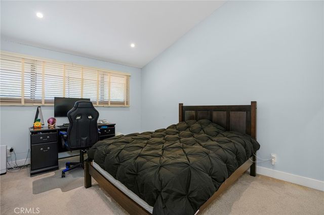 24523 Park Granada, Calabasas, CA 91302