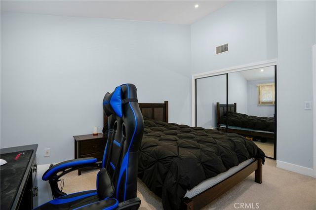 24523 Park Granada, Calabasas, CA 91302