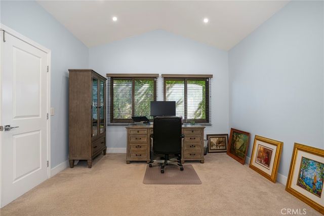 24523 Park Granada, Calabasas, CA 91302