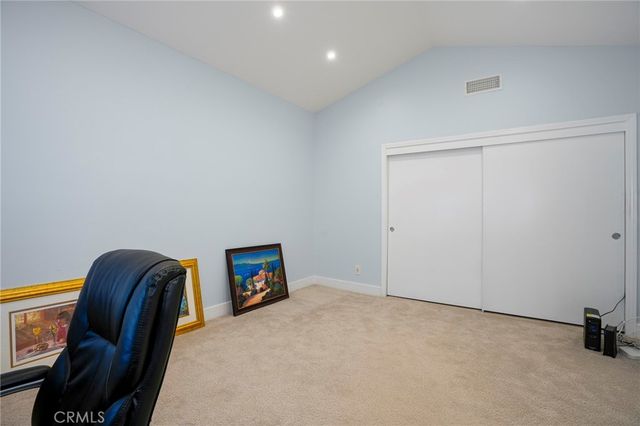 24523 Park Granada, Calabasas, CA 91302