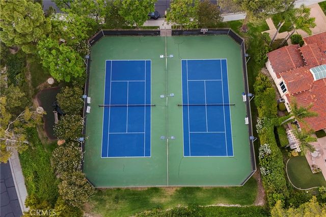 24523 Park Granada, Calabasas, CA 91302