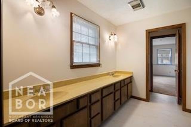 1407 Redbud Circle, Jonesboro, AR 72401