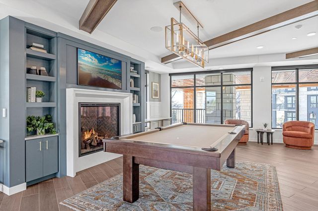 4917 Eden Avenue 402, Edina, MN 55424