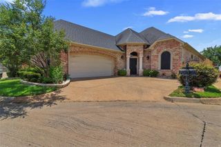 3804 Park Flower Court, Arlington, TX 76017