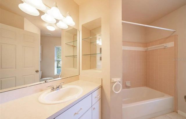 4529 NW 35 TERRACE, Gainesville, FL 32605