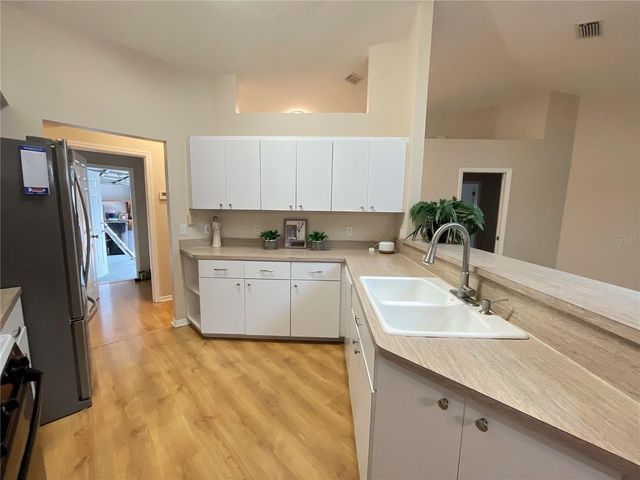 4529 NW 35 TERRACE, Gainesville, FL 32605