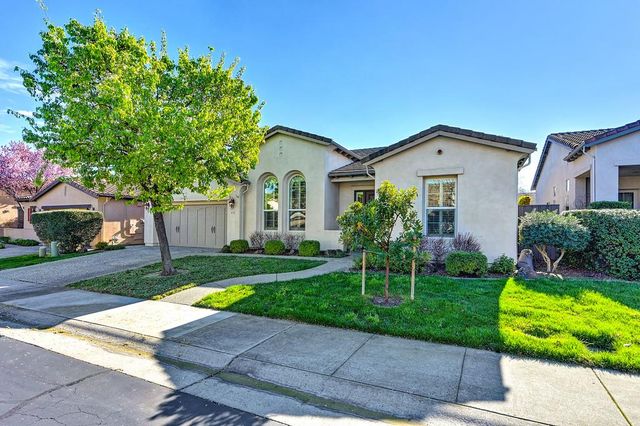 5732 Grassington Ln, Sacramento, CA 95835