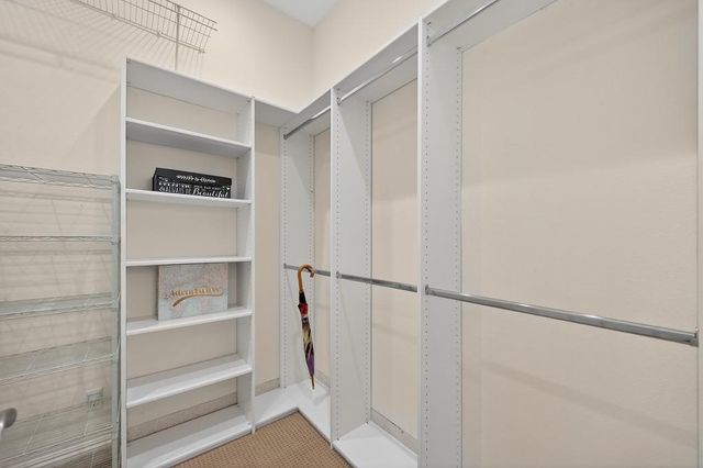 5732 Grassington Ln, Sacramento, CA 95835