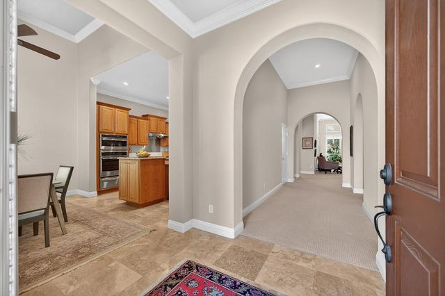 5732 Grassington Ln, Sacramento, CA 95835