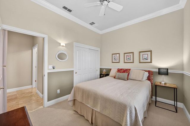 5732 Grassington Ln, Sacramento, CA 95835