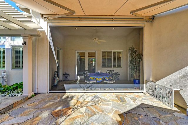 5732 Grassington Ln, Sacramento, CA 95835