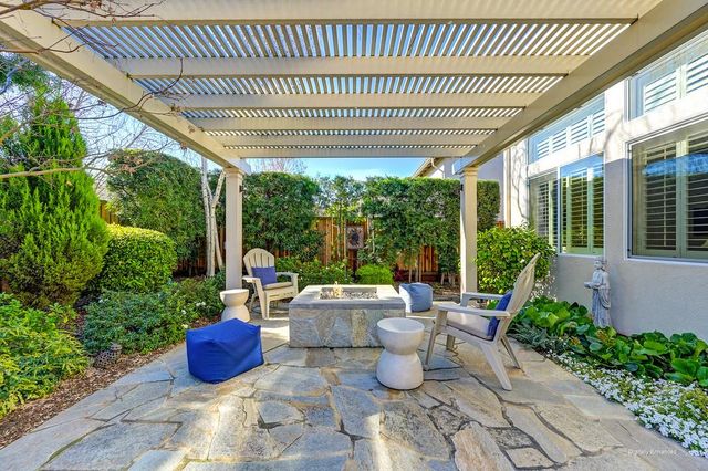 5732 Grassington Ln, Sacramento, CA 95835