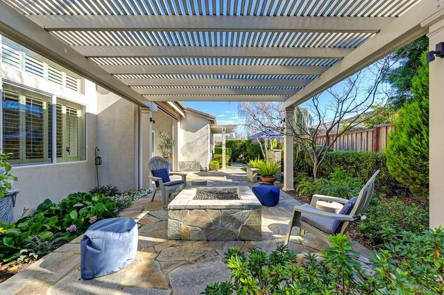 5732 Grassington Ln, Sacramento, CA 95835