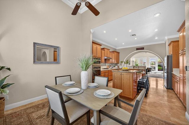 5732 Grassington Ln, Sacramento, CA 95835